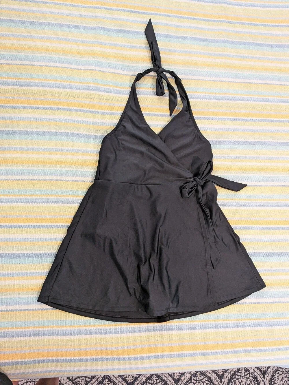 ⭐ NEW NWT J. Crew Black Wrap Halter Swim Dress Size 6